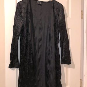 Civil crushed velvet kimono